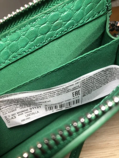 Sac Bandoulière mango Vert Effet Croco & Chaîne Argentée