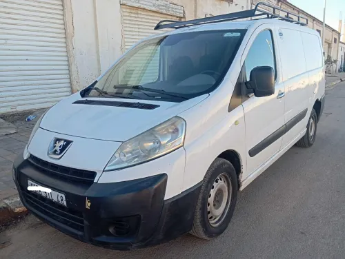 Peugeot Expert 2011 long
