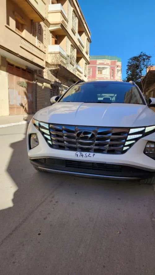 Hyundai tuccson 2023 hybrid 4x4
