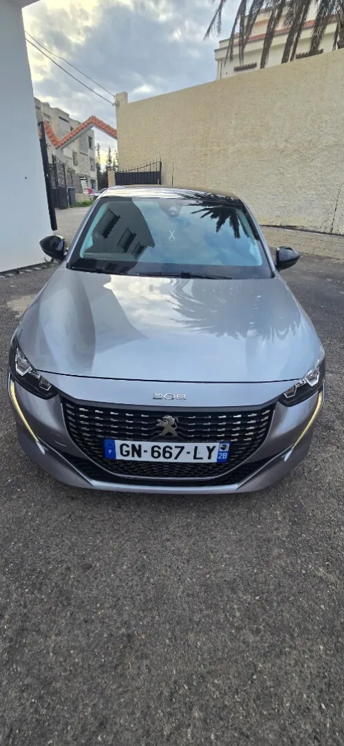 Peugeot 208 2023 E-Style