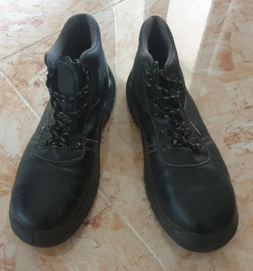 Chaussures de sécurité montantes Coverguard AGATE II S3 SRC Noir de Castorama France - Taille 44