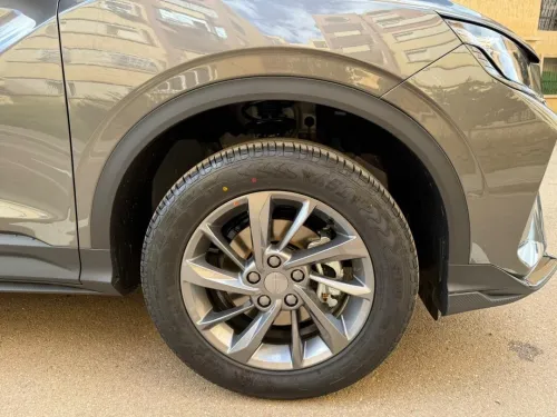 Geely Coolray 2025 