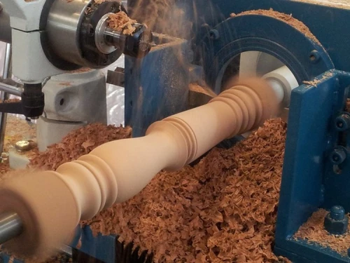 Tour a commande numérique pour bois