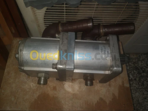 Pompe hydrolique double corp