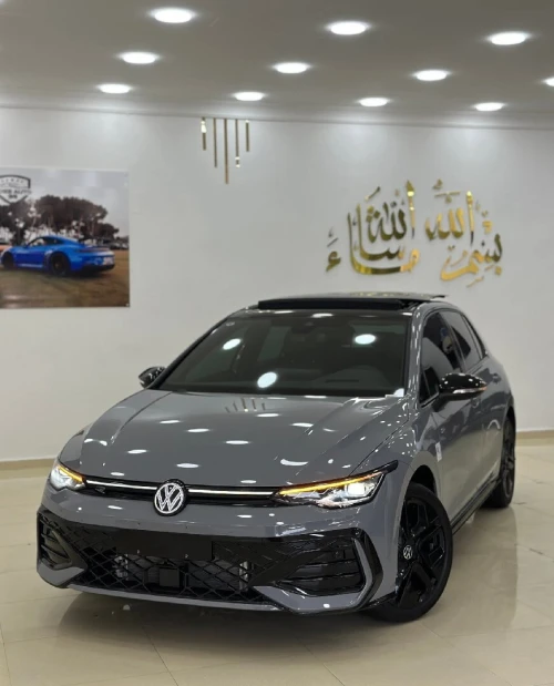 Volkswagen Golf 8 2025 R-Line