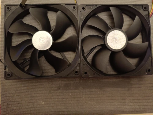 VENTILATEURS COOLERMASTER 200MM+120MM