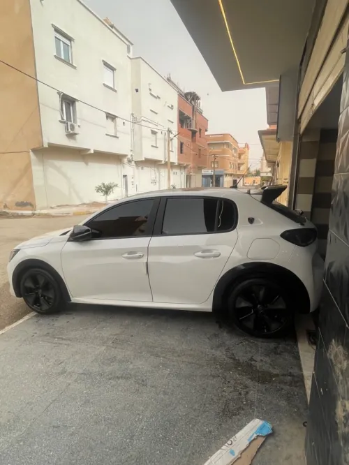 Peugeot 208 2022 208