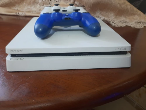 PS4 slim