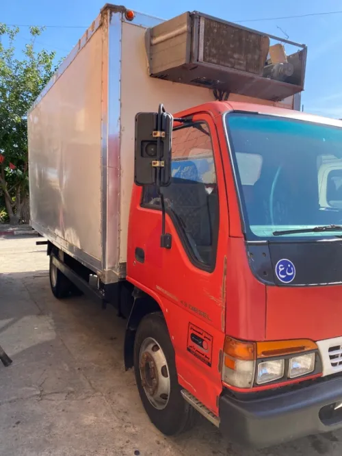 Isuzu NPR 2002