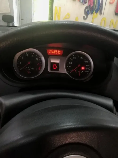 Renault Clio 3 2012 Ess