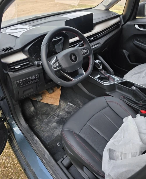 Geely Livan x3 pro manuel 2026 Manuel avec toit