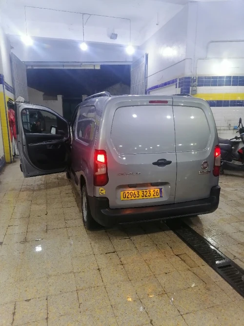 Fiat Doblo 2023 Italie