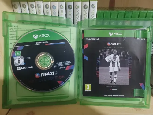 Cd FIFA 21 édition spéciale avec notice xbox series x
