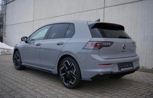 Volkswagen Golf 8 2026 R-Line