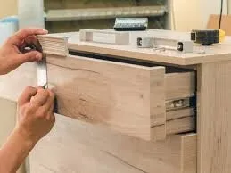 Réparation Montage démontage Meuble et boiserie à domicile  