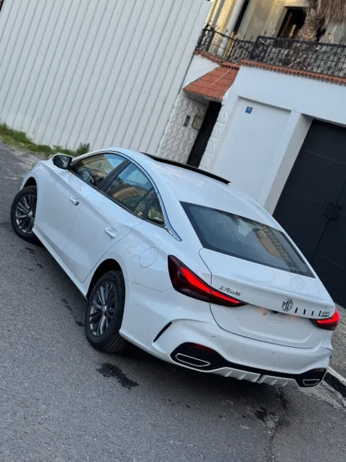 MG 5 2025 180 DVVT Full Option