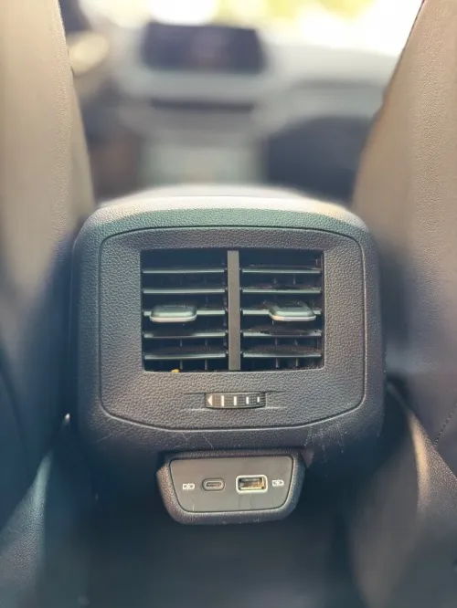 Volkswagen Tharu  2025 XR - Turbo