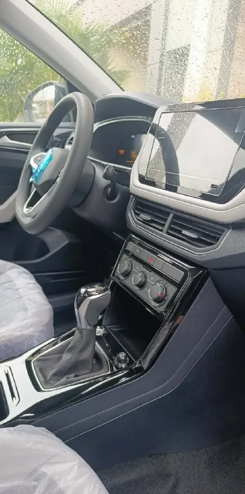 Volkswagen Tharu XR  2025 Sharp Edition