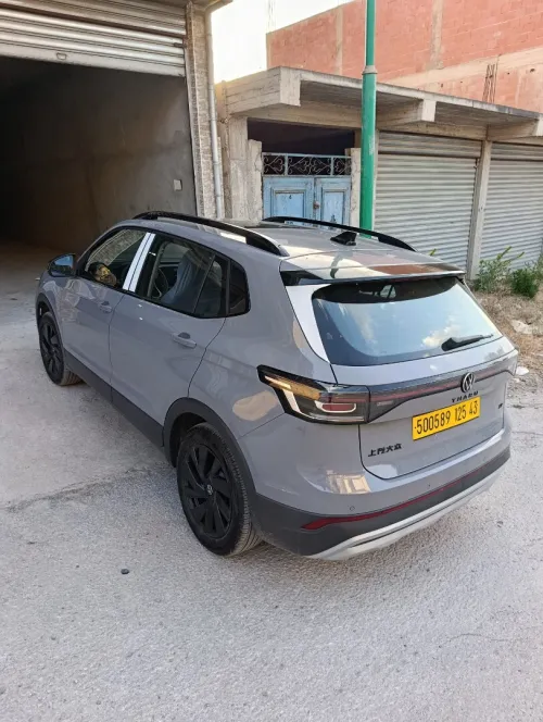 Volkswagen Tharu XR  2025 Sharp Edition