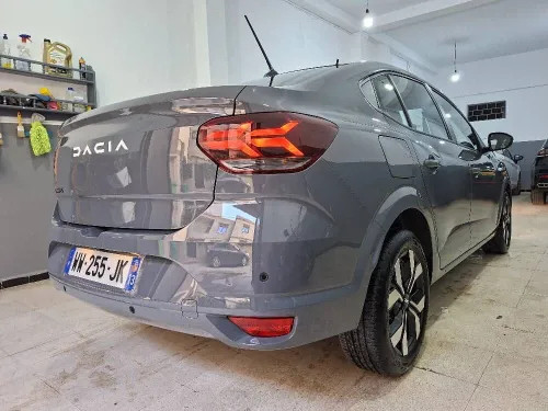Dacia Logan 2025 Extrême