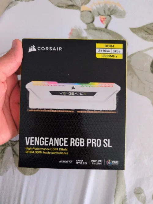RAM vengeance rgb pro 2x16go ddr4 3600 mhz