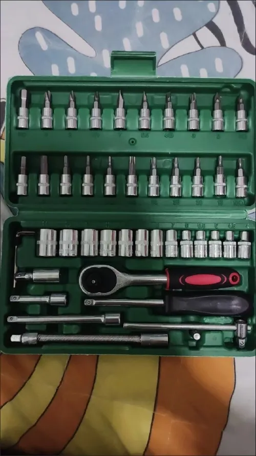 Kit d'outils pour voitures 