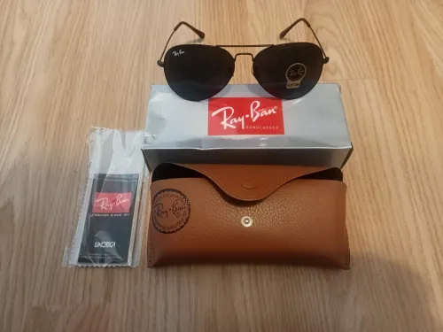 Ray ban