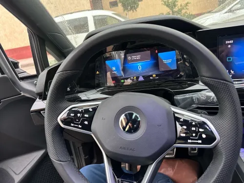 Volkswagen Golf 8 2025 R-Line