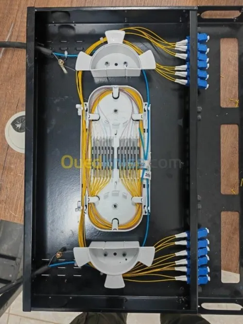 Installation et configuration et la soudure de la fibre optique 