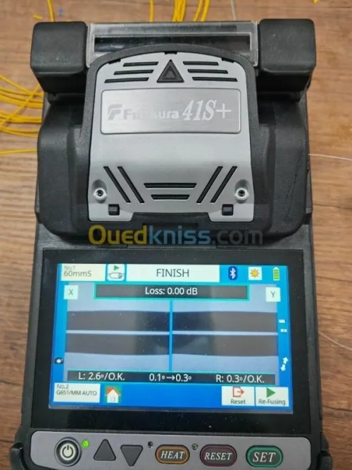 Installation et configuration et la soudure de la fibre optique 