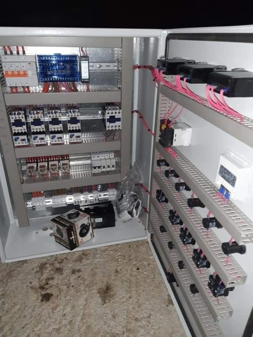 Service  professionnel en électricité bâtiment et industriel