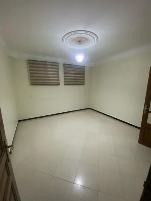 Location Appartement Niveau de villa F4 Alger Draria