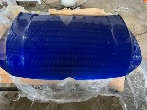 Capot moteur golf 8 bleu 2023 neuf,