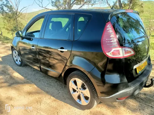 Renault Scenic 2012 3