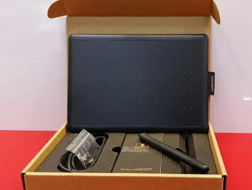tablette graphique wacom CTH-472