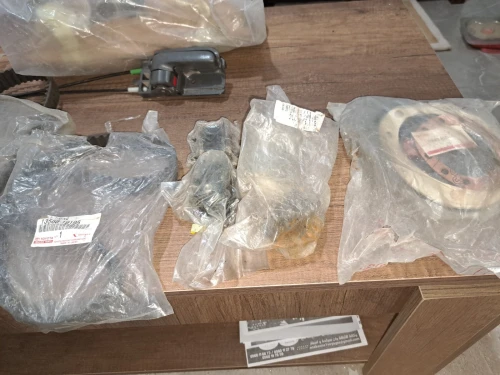 PIECES TOYOTA HZJ 80