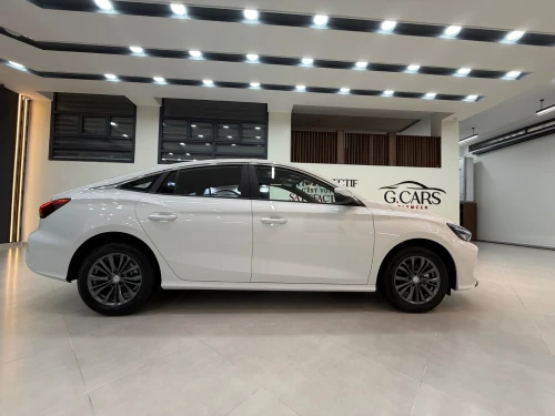 MG 5 180 DVVT 2025 FULL OPTION