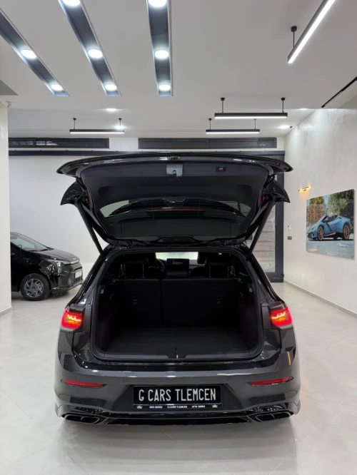 Volkswagen Golf 8,5 full option 2026 R-LINE / BLACK ÉDITION