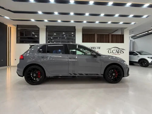 Volkswagen GOLF 8.5 FULL OPTION 2026 R-LINE BLACK ÉDITION