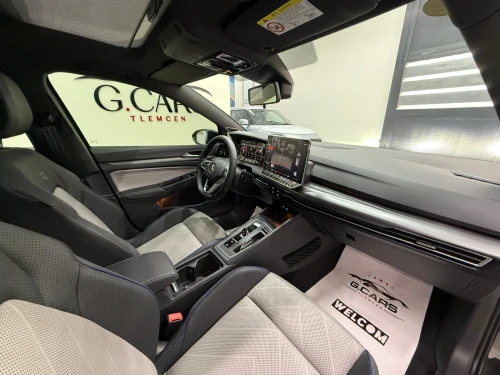 Volkswagen Golf 8,5 full option 2026 R-LINE / BLACK ÉDITION
