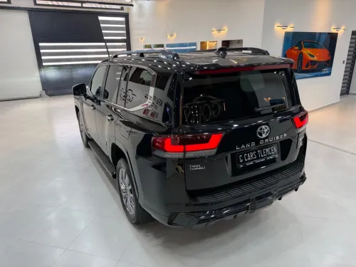 Toyota Land Cruiser  2025 VX-R / LC 300 FULL OPTION