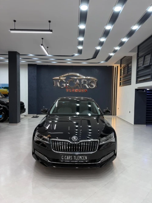 Skoda Superb 2025 Luxury