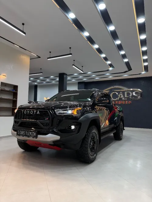 Toyota HILUX FULL OPTION 2025 Gr sport vip