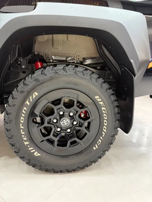 Toyota HILUX GR SPORT VIP 2026 RALLY EDITION