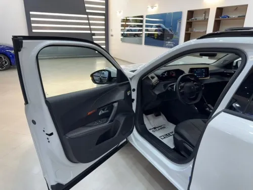Peugeot 2008 2025 Allure Pack
