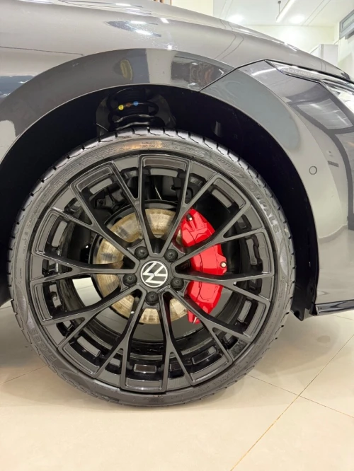 Volkswagen Golf 8,5 full option 2026 R-LINE / BLACK ÉDITION