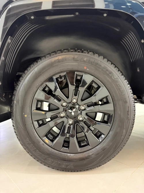 Mitsubishi L200 FULL OPTION 2026 BLACK ÉDITION