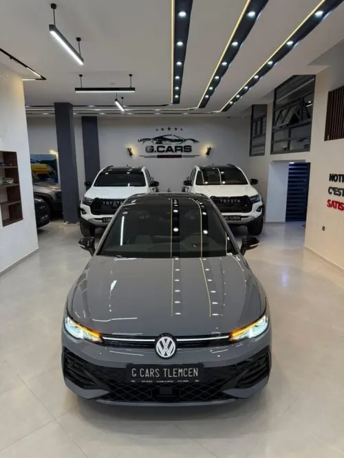 Volkswagen Golf 8.5 / full option 2026 R-LINE