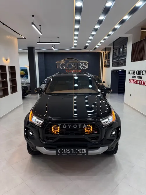 Toyota HILUX GR SPORT VIP 2026 RALLY EDITION