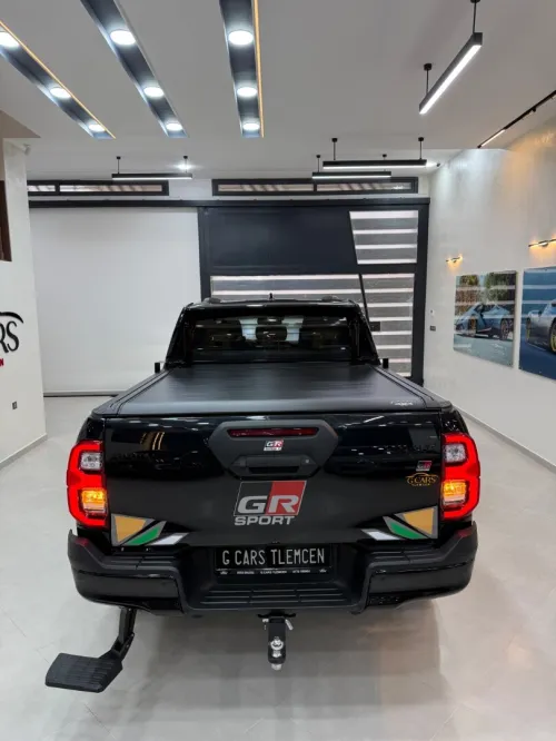 Toyota HILUX GR SPORT VIP 2026 RALLY EDITION